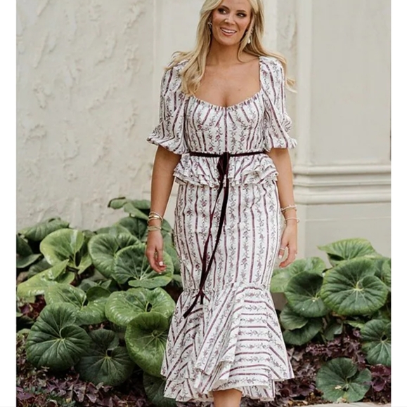 ANTONIO MELANI Dresses & Skirts - Antonio Melani+ Nicola Bathie Florence Floral Print Sweetheart Square Neck Dress